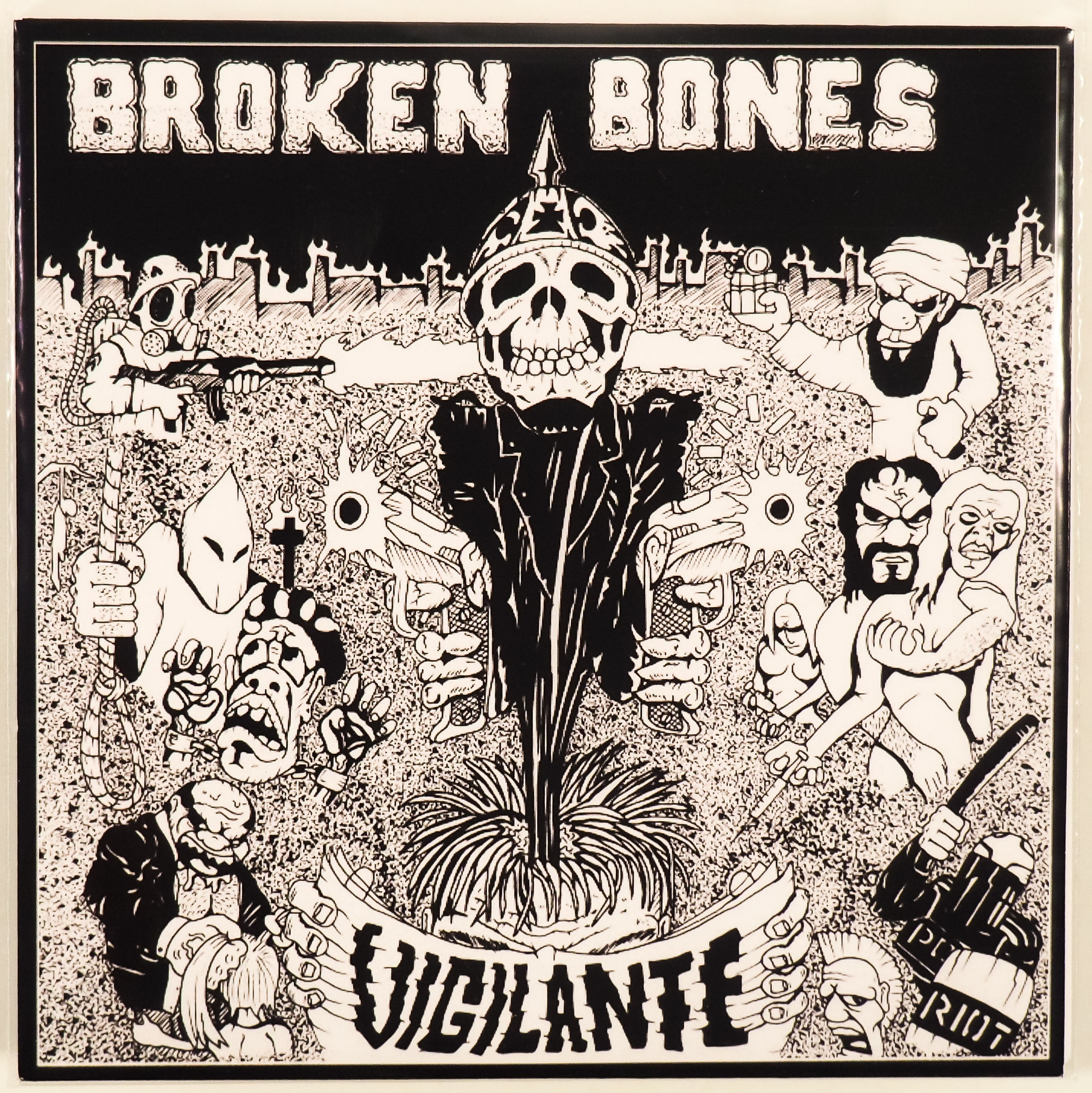 Broken Bones - Vigilante - 7´
