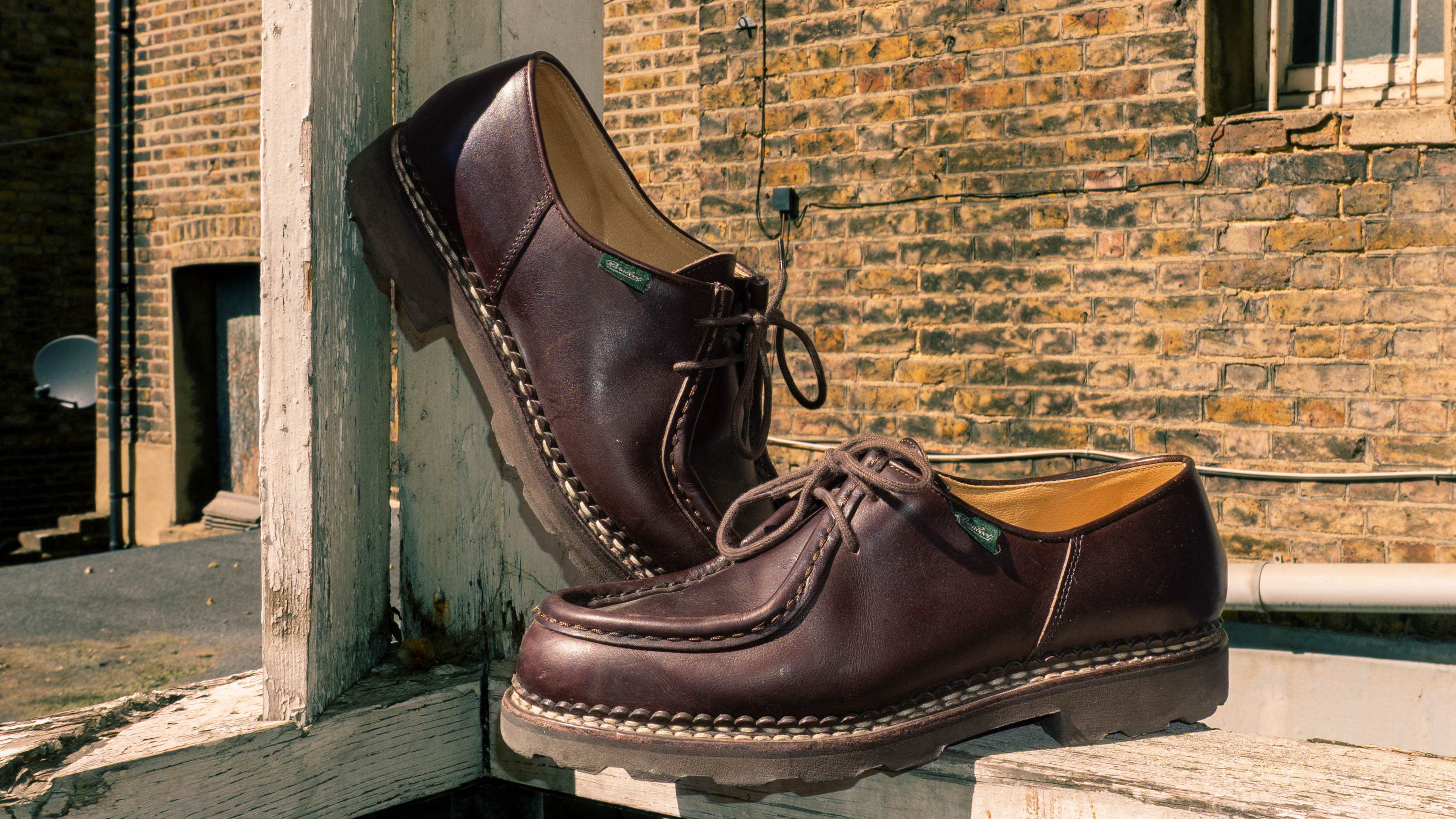 Paraboos Michael Shoes, Lisse Cafe (Brown) with Norwegian welt construction and rubber sole.