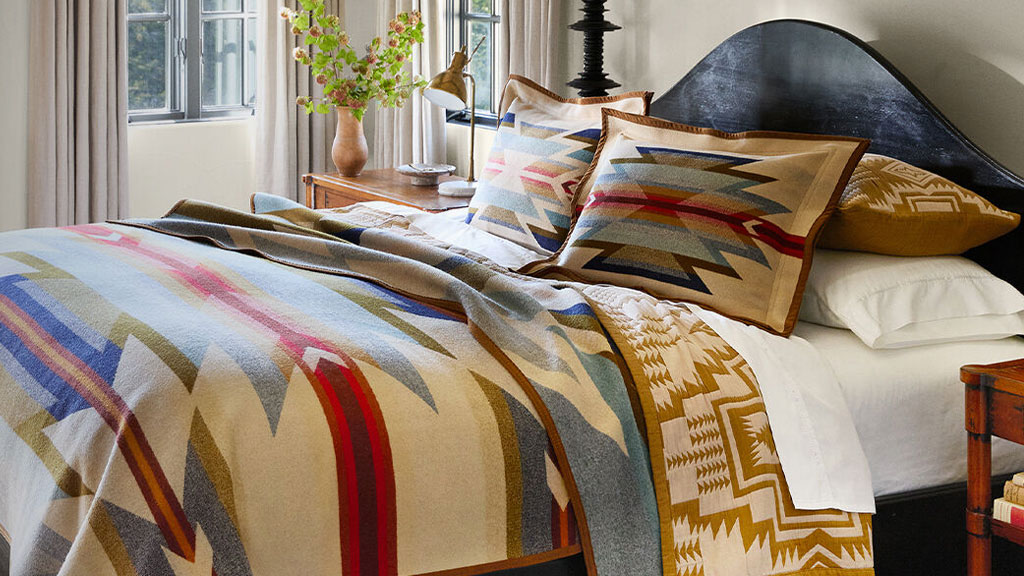 Pendleton throw bed